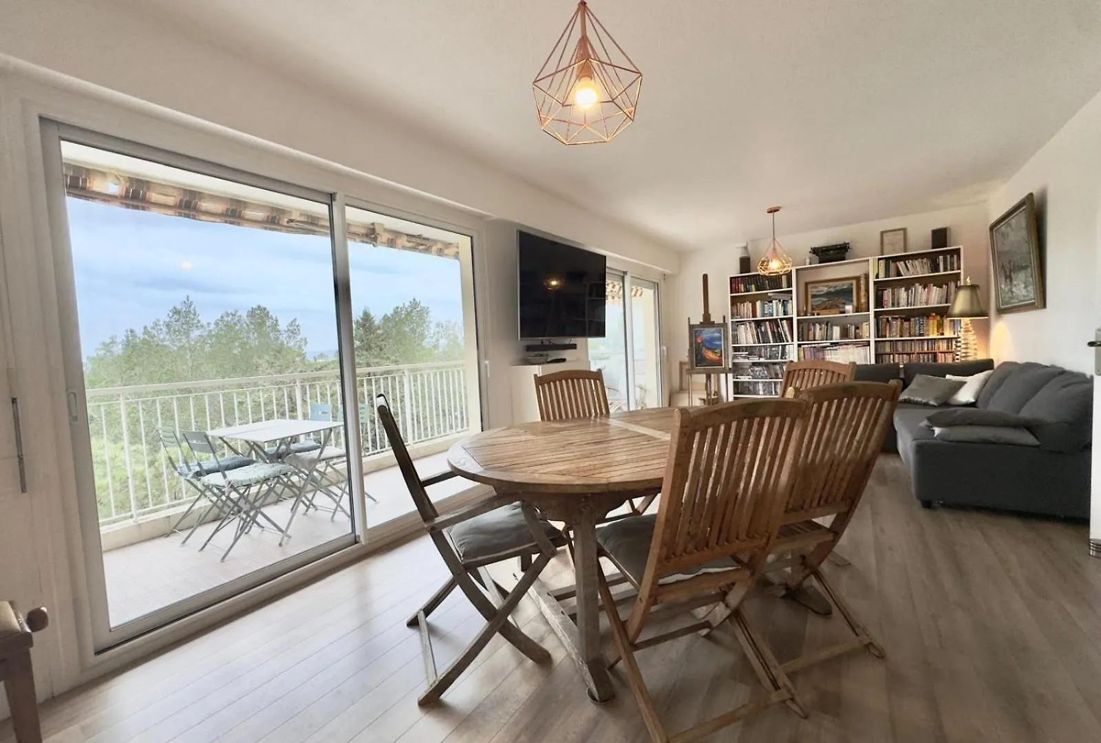 Appartement 72M² A Saint-Raphael France